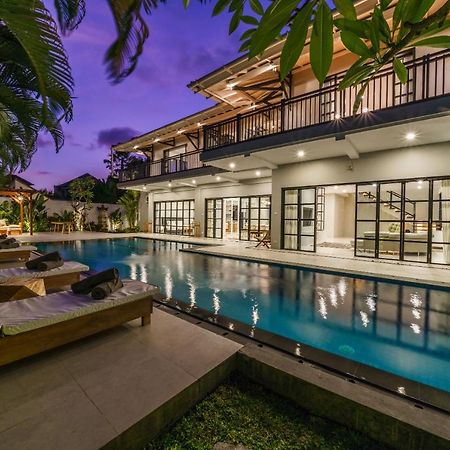 Villa Okenada - Modern 5-Bedroom Pool Villa In Berawa! Canggu Exteriör bild