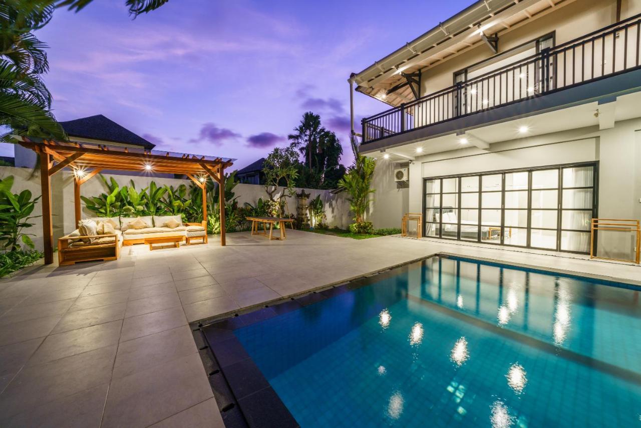 Villa Okenada - Modern 5-Bedroom Pool Villa In Berawa! Canggu Exteriör bild