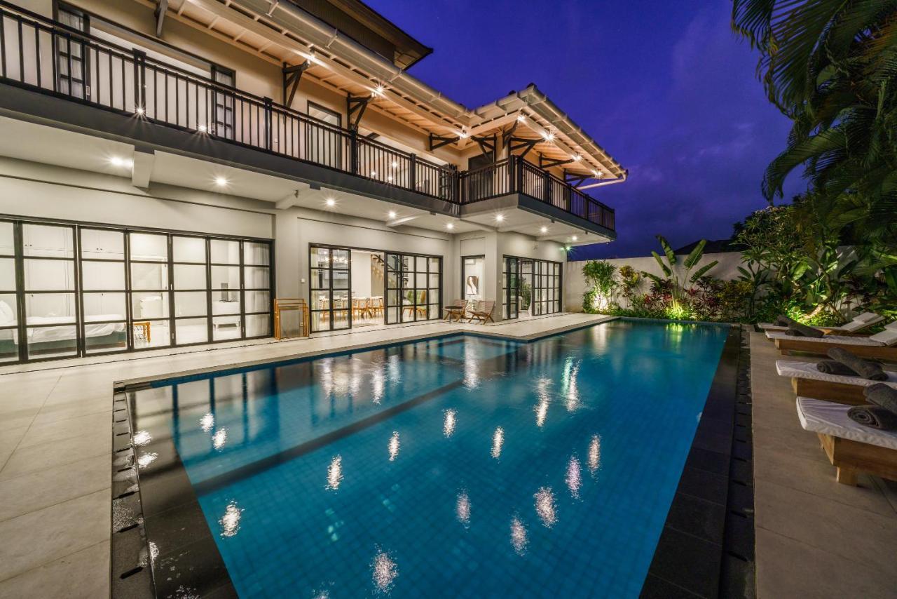 Villa Okenada - Modern 5-Bedroom Pool Villa In Berawa! Canggu Exteriör bild