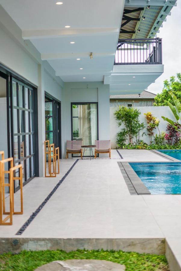 Villa Okenada - Modern 5-Bedroom Pool Villa In Berawa! Canggu Exteriör bild